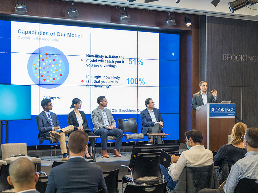 Prof Seetharaman presenting CABI research in Washington, DC.