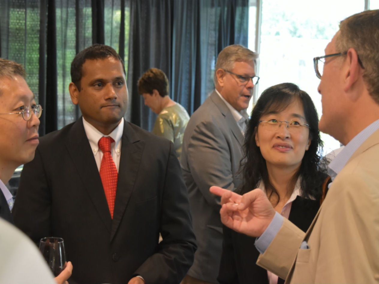 Profs present award-winning research at Syngenta