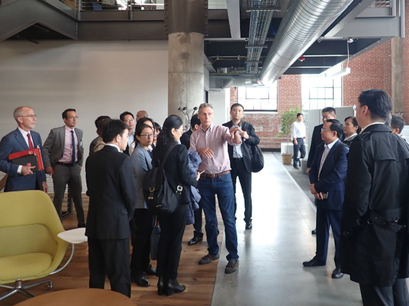Chinese healthcare administrators during a field tour as part of their Olin-sponsored executive education program.