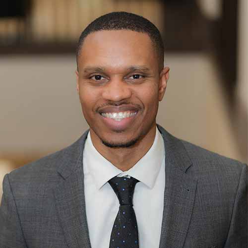 headshot of Justin Matthews